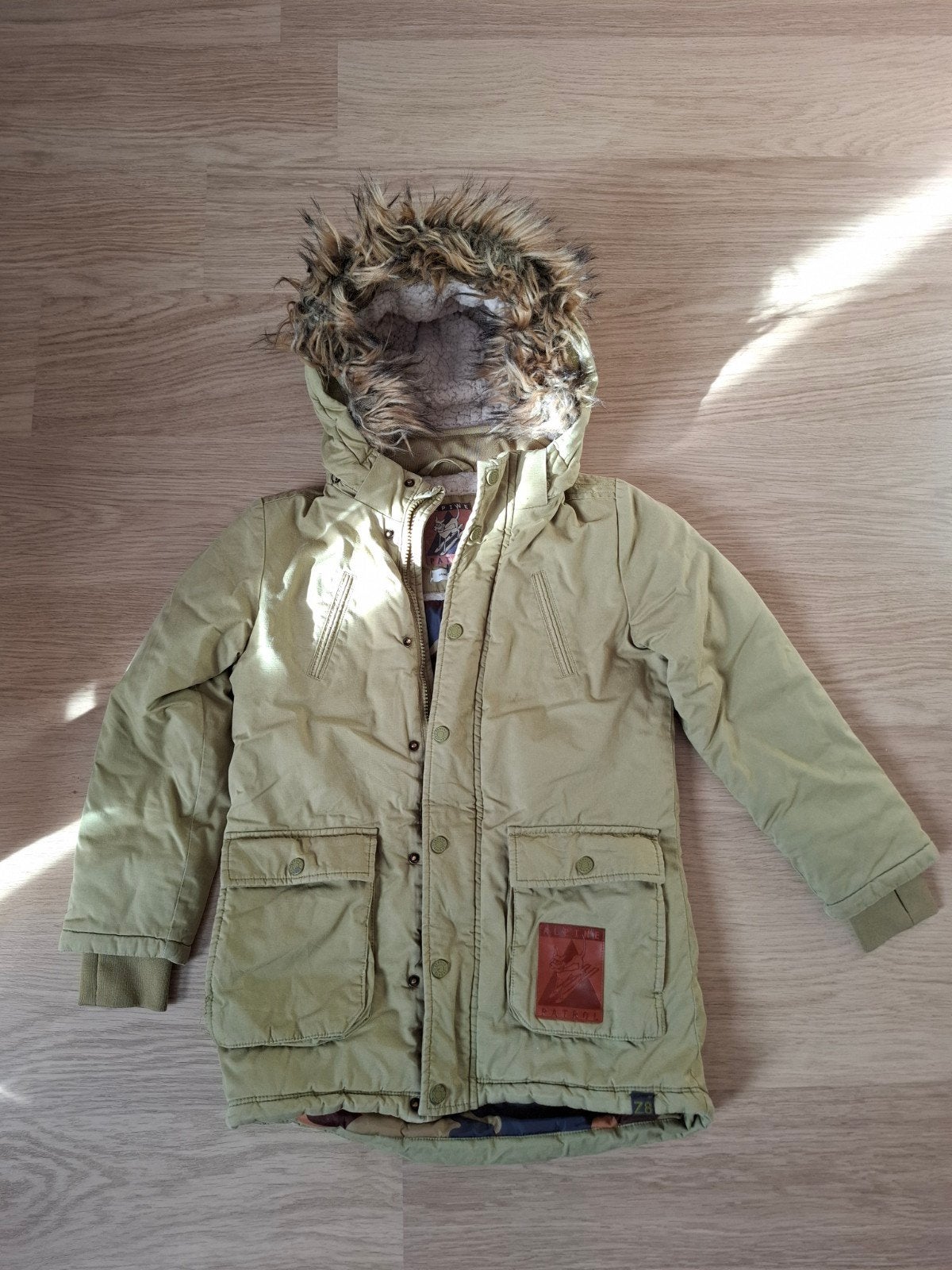 Warme winterjas voor kinderen - Z8, Ophalen of Verzenden, Gebruikt, Z8, Jongen