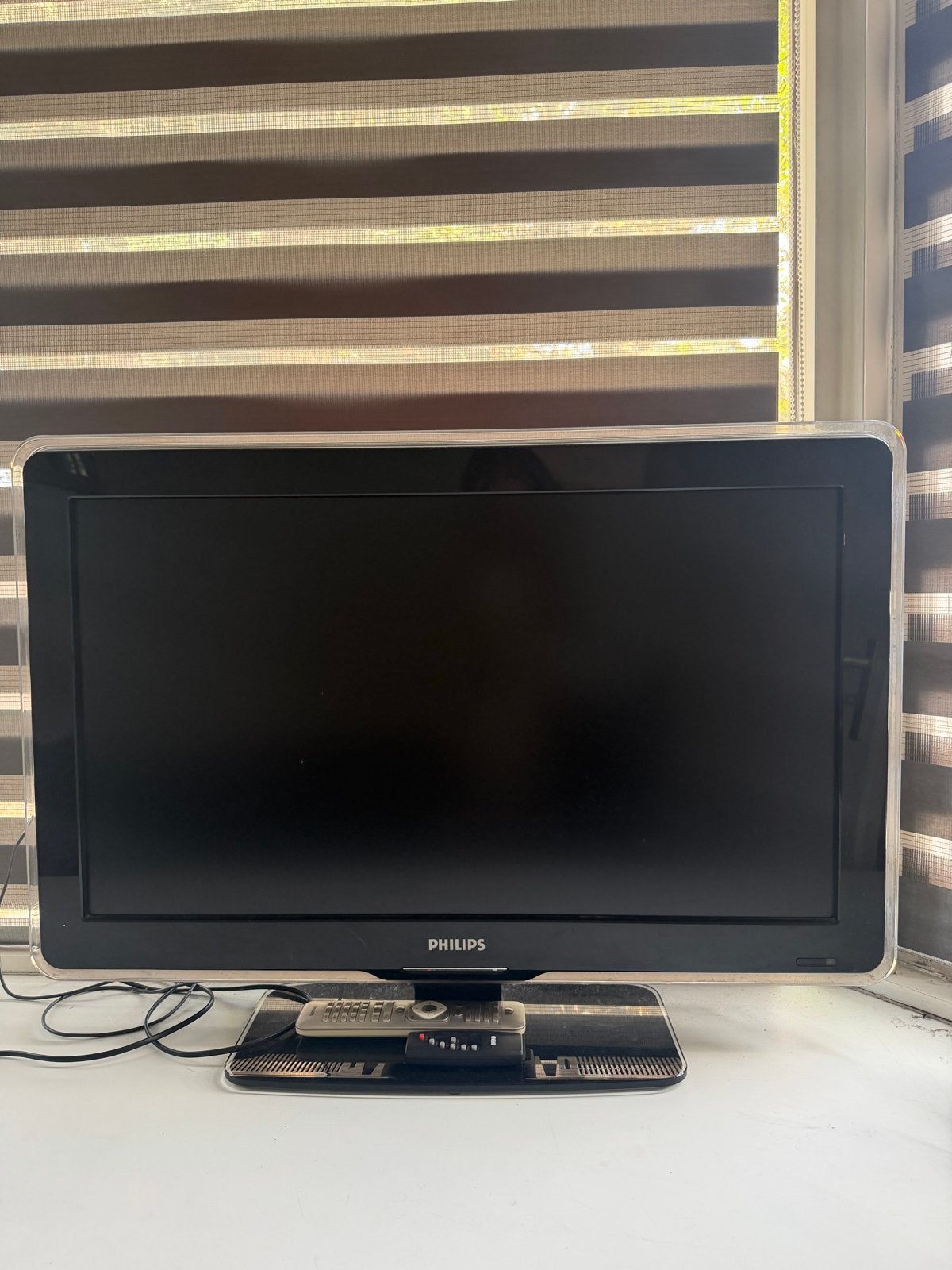 Philips LCD TV met afstandsbediening, Ophalen, Philips, Gebruikt, 50 Hz