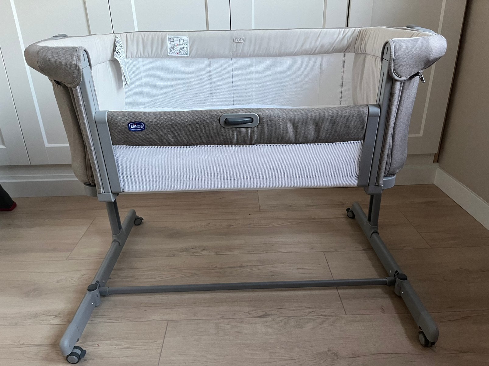 Chicco co sleeper next2me magic evo, Kinderen en Baby's, Babywiegjes en Ledikanten, Ophalen, Zo goed als nieuw, Wieg