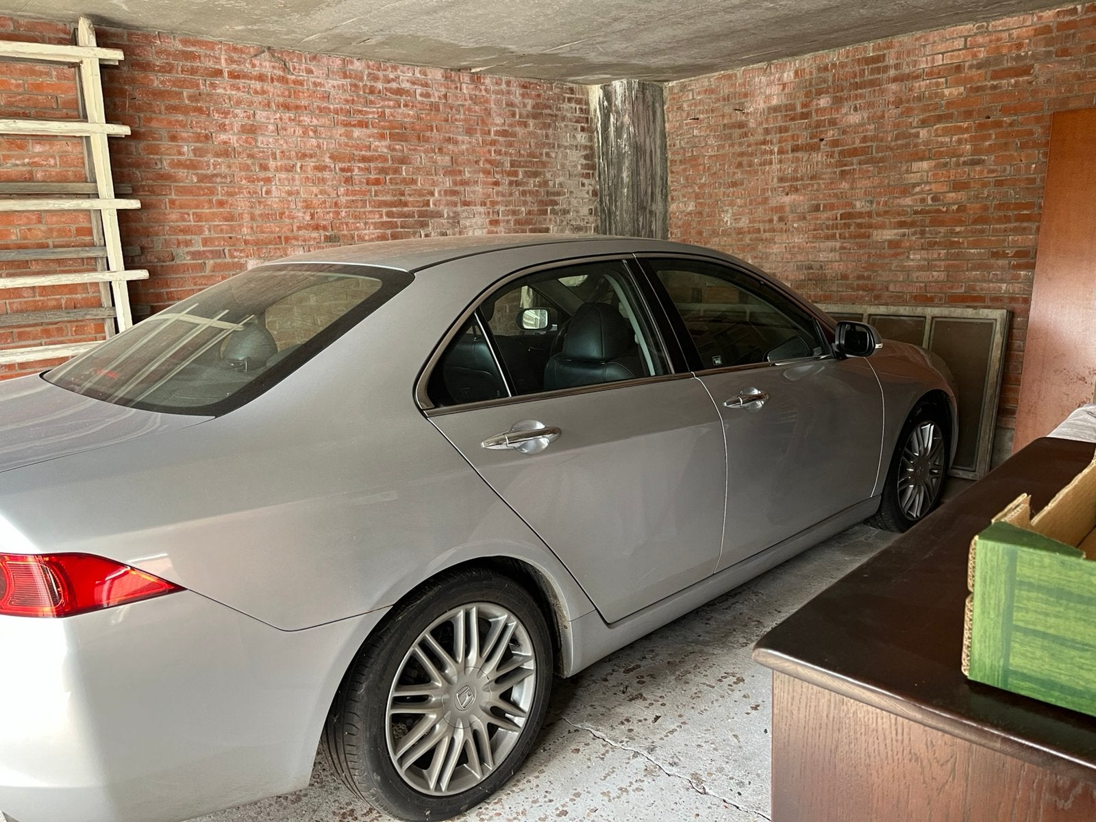 Honda Accord 2.4 I Sedan Type S 2003 Grijs, Voorwielaandrijving, Zwart, 75 €/maand, Handgeschakeld