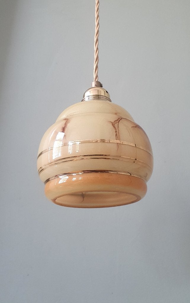 Vintage Franse glazen hanglamp met gouden decoratie, Gebruikt, Glas, E27 (groot), Art deco, vintage, antiek