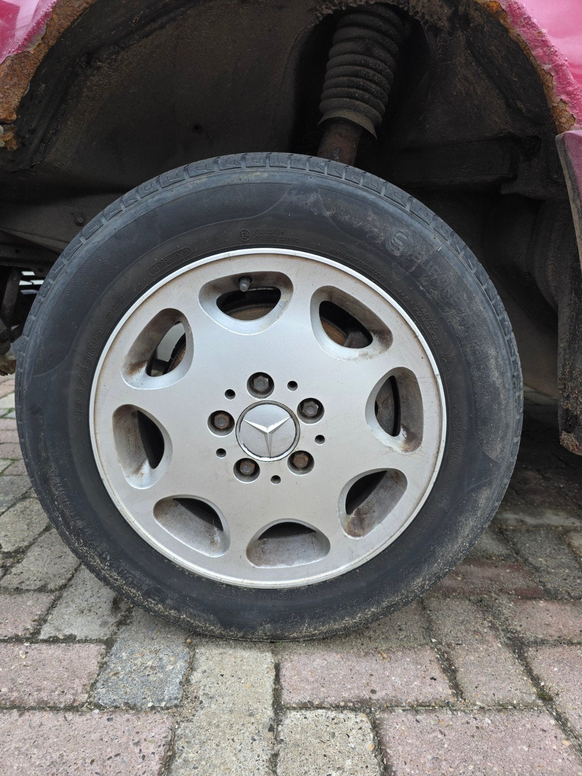 Mercedes W124 Velgen met banden - Gebruikt, Ophalen of Verzenden, Gebruikt