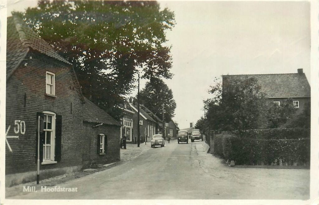 701-202-047 Mill Hoofdstraat, Verzamelen, Verzenden, Voor 1920, Noord-Brabant