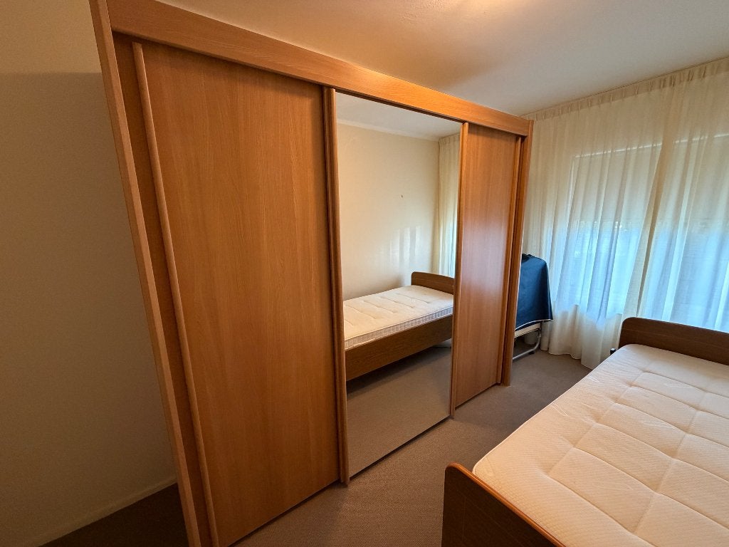 Massief houten kledingkast 250x65x222 (lxbx)), Huis en Inrichting, Kasten | Kledingkasten, Ophalen, Met deur(en), Gebruikt, 200 cm of meer