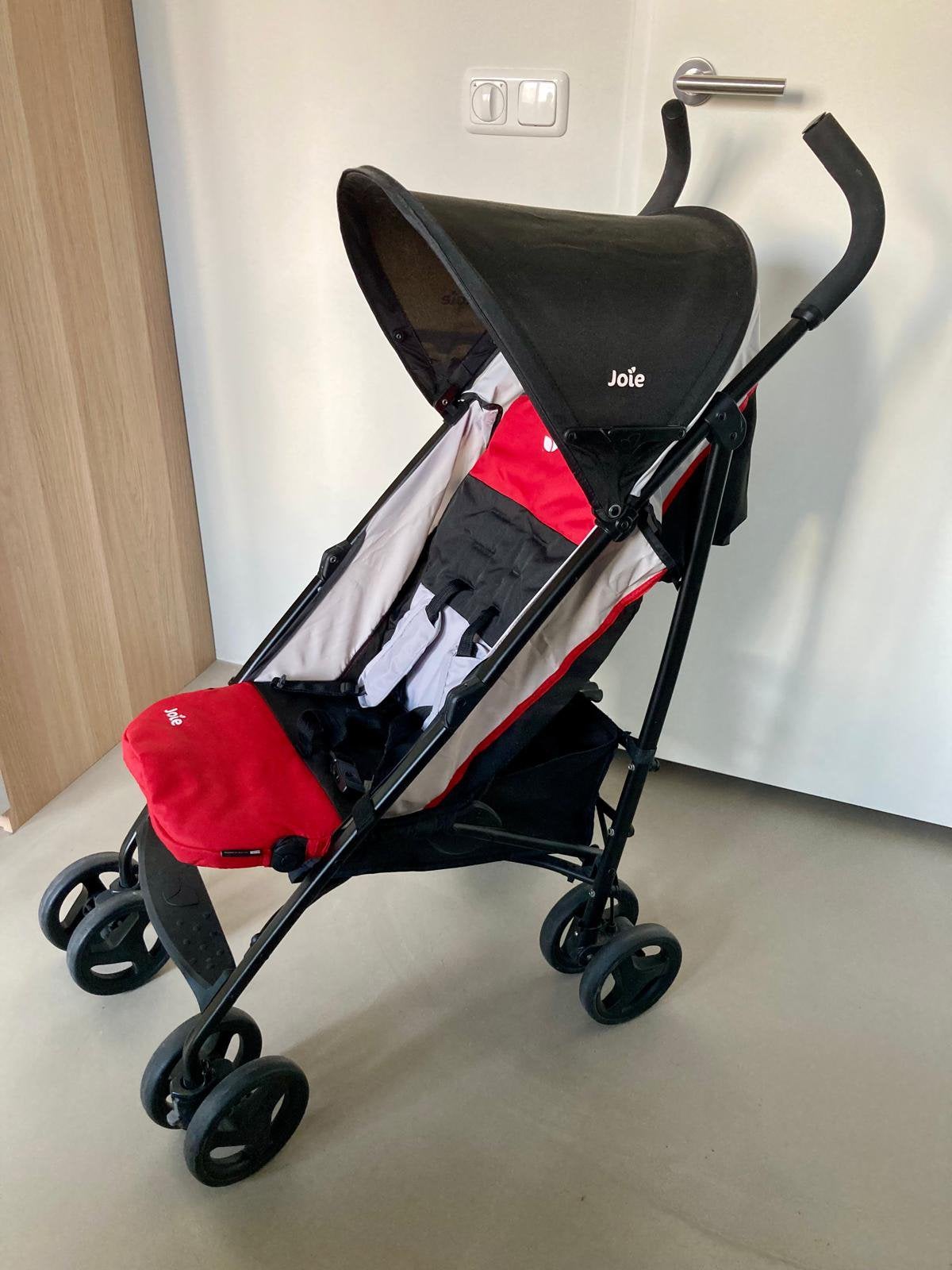 Buggy van Joie type Nitro bijna nooit gebruikt!, Kinderen en Baby's, Buggy's, Ophalen of Verzenden, Zo goed als nieuw