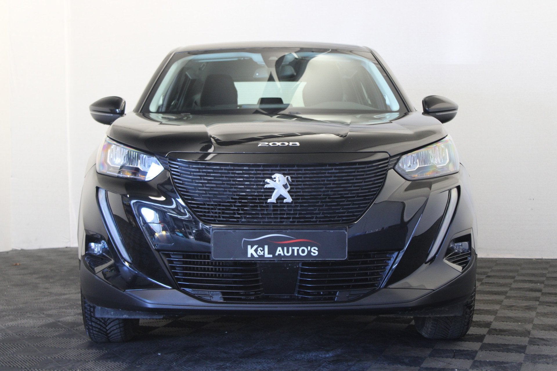 Peugeot 2008 1.2 PureTech Active |Navi|Carplay| (bj 2021), Stof, Gebruikt, Zwart, 1180 kg