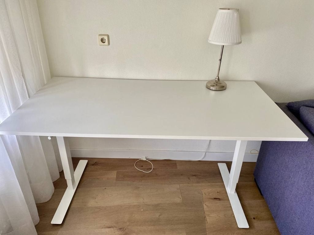 IKEA TROTTEN sit/stand desk – white, Ophalen, 160 cm, Spaanplaat of MDF, IKEA