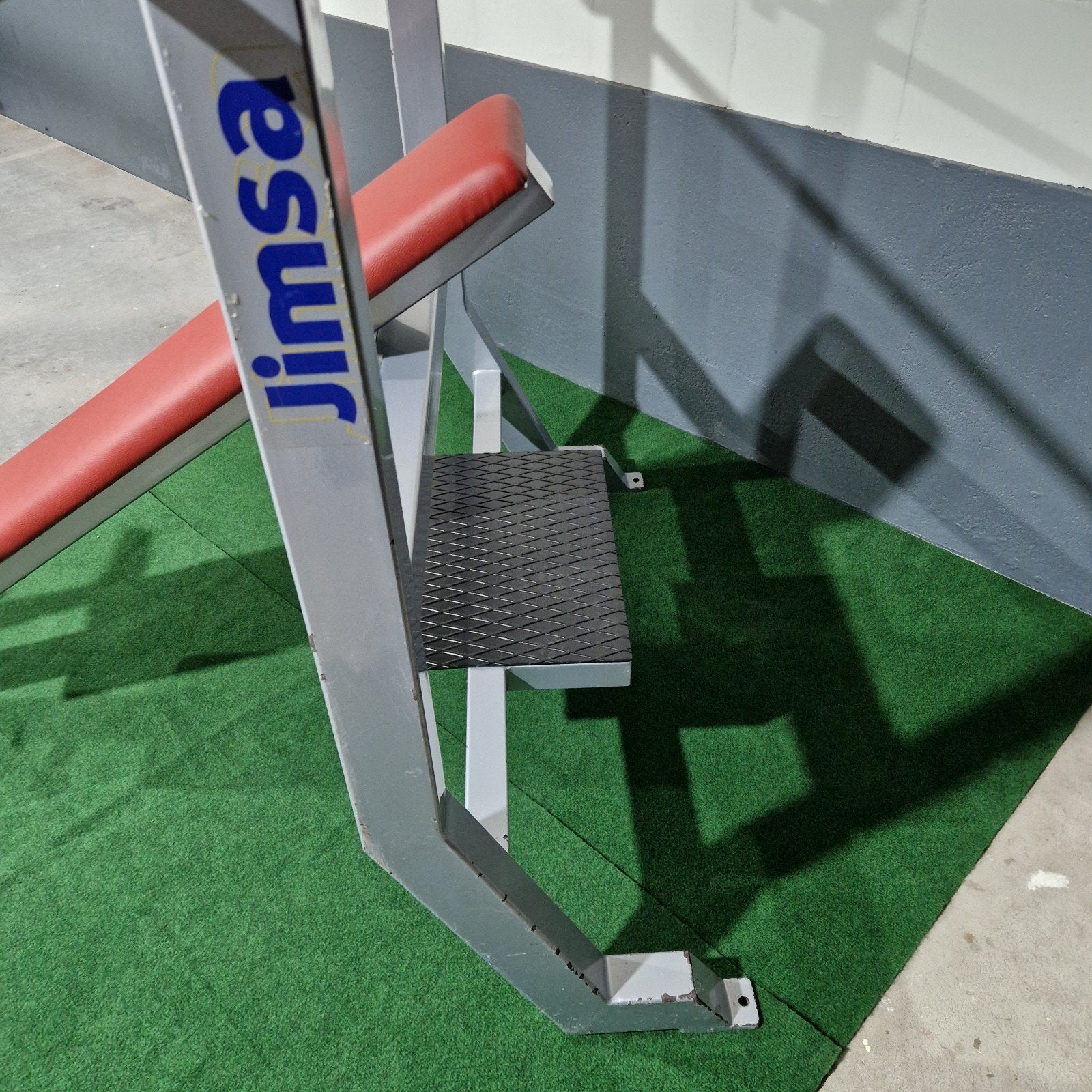 Professionele Incline benchpress drukbank + Olympische stang, Ophalen, Krachtstation, Zo goed als nieuw, Metaal