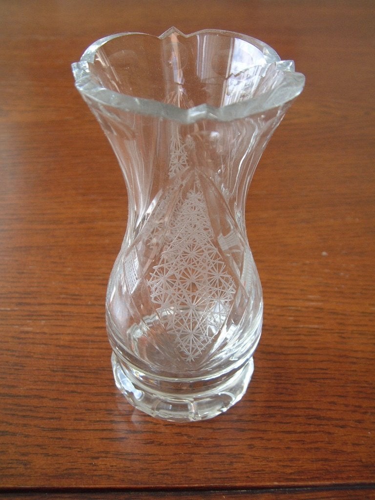 prachtige puntgave vintage geetste kristal vaas, Verzamelen, Porselein, Kristal en Bestek, Ophalen of Verzenden, Zo goed als nieuw