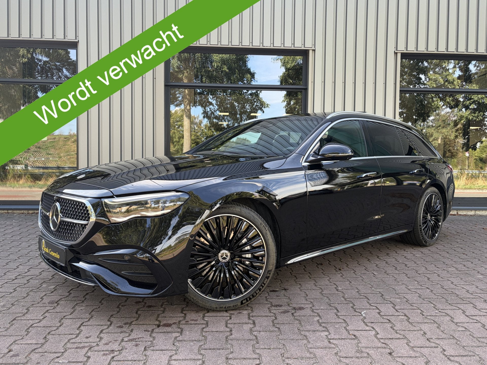 Mercedes-Benz E-Klasse Estate 300 e AMG Premium Plus Luchtve, Automaat, Gebruikt, Zwart, 4 cilinders