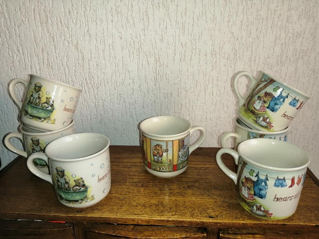 Douwe Egberts Mokken - Bears, Gebruikt, Ophalen of Verzenden, Bord(en), Wedgwood
