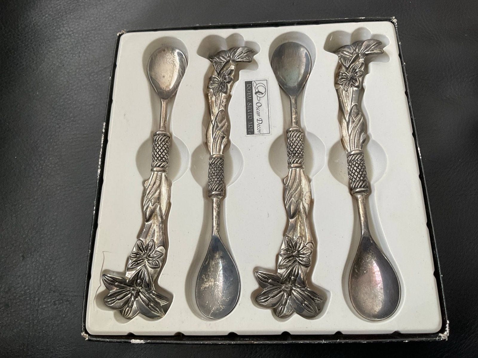 Set van 4 Oscar Decor lepels met bloemmotief, Ophalen of Verzenden