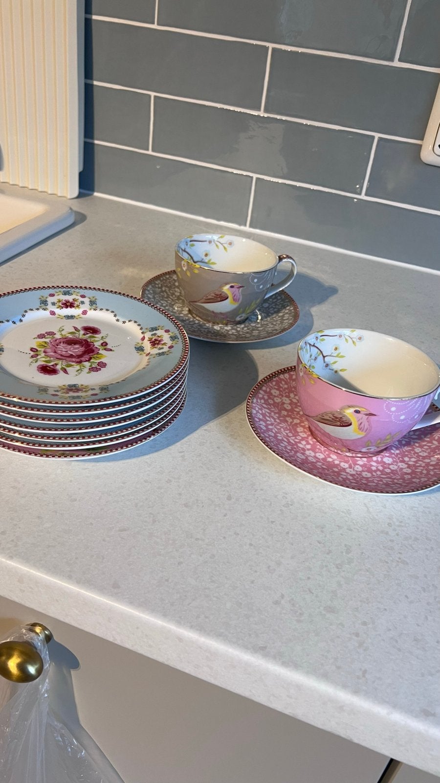 Pip Studio servies set: kop & schotels, schaal, gebaksborden, Ophalen, Pip Studio, Zo goed als nieuw, Kop(pen) en/of Schotel(s)