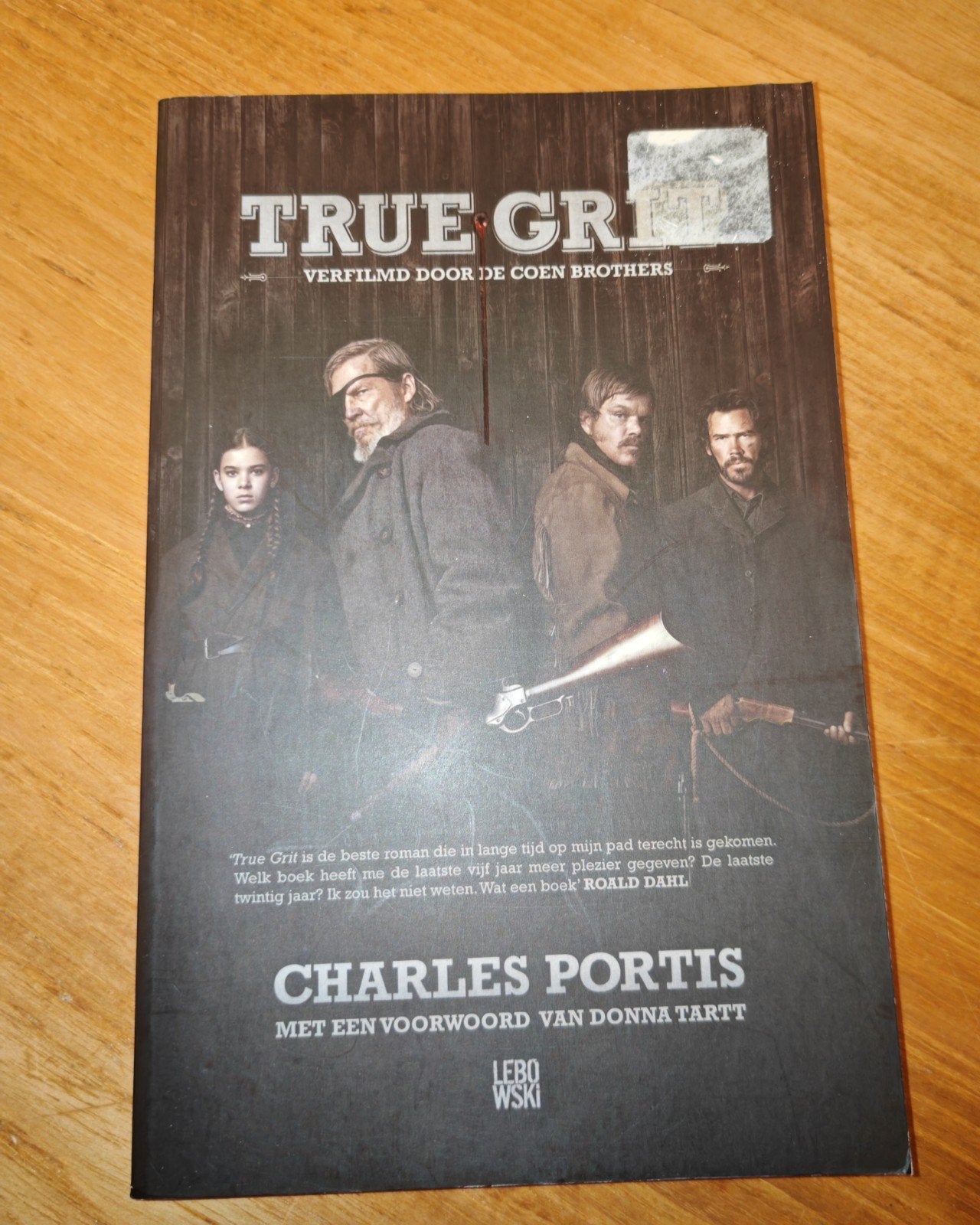 True Grit - Charles Portis (Verfilmd door Coen Brothers), Ophalen of Verzenden, Gelezen, Charles Portis