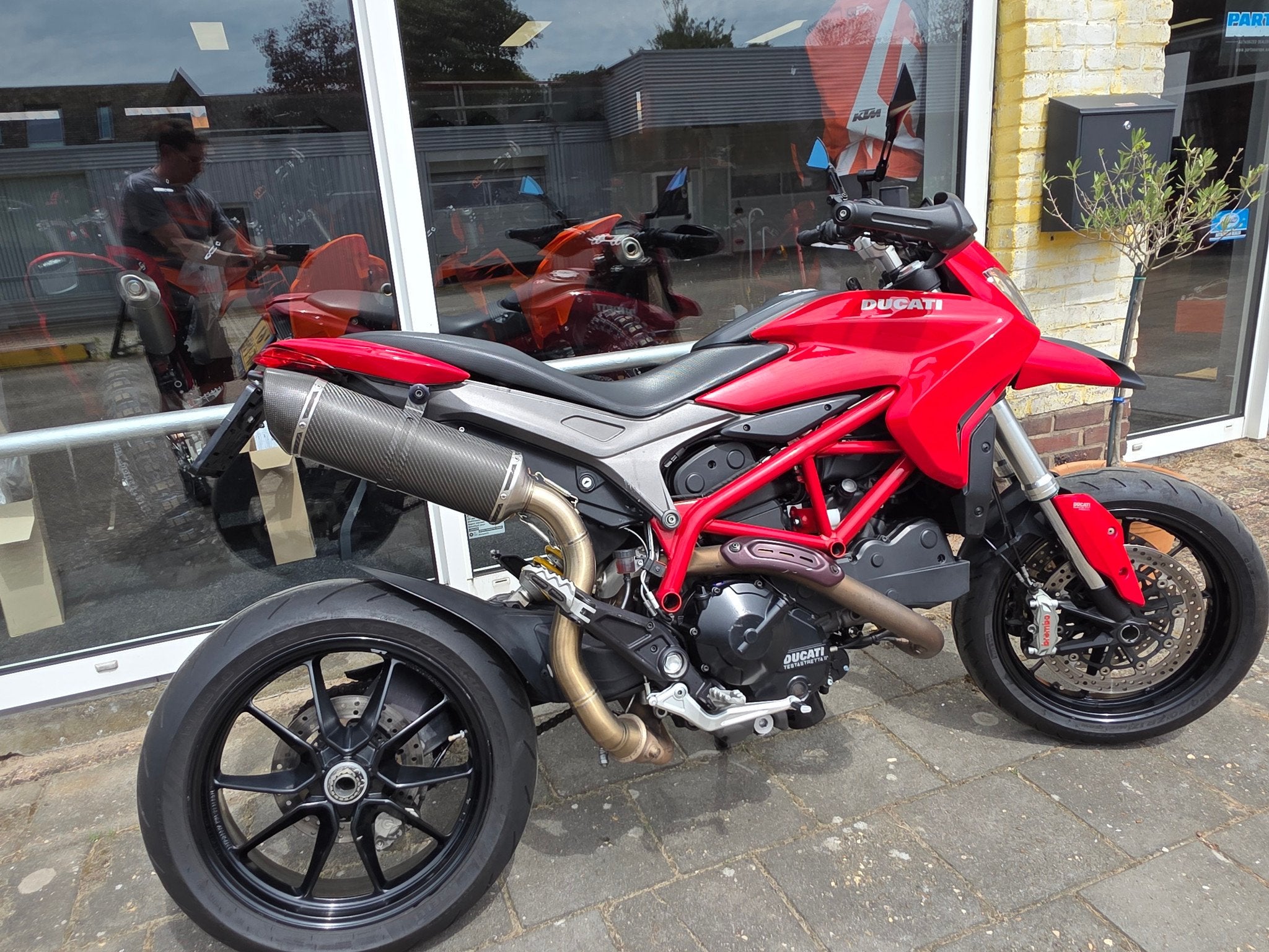 Ducati 821 HYPERMOTARD (bj 2015), Bedrijf, Meer dan 35 kW, 821 cc, Naked bike