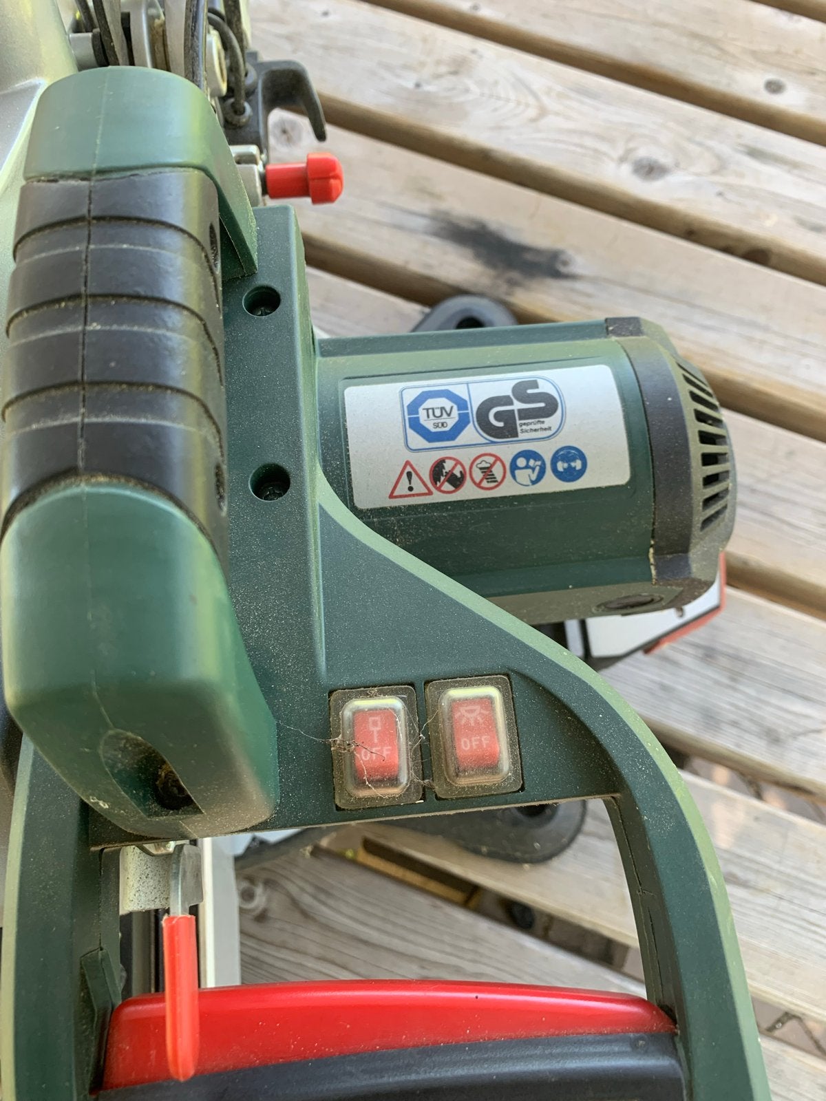 Metabo afkortzaag KGS 216 M - Krachtige en nauwkeurige zaag, Doe-het-zelf en Verbouw, Gereedschap | Zaagmachines, Ophalen, Zo goed als nieuw