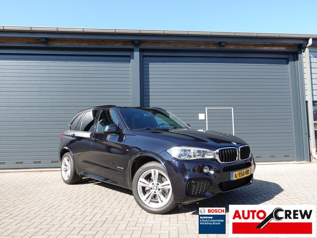 BMW X5 (f15) xDrive35i M SPORT RIJKLAAR HUD MEMORY ALCANTARA, 2005 kg, Gebruikt, Blauw, Bedrijf