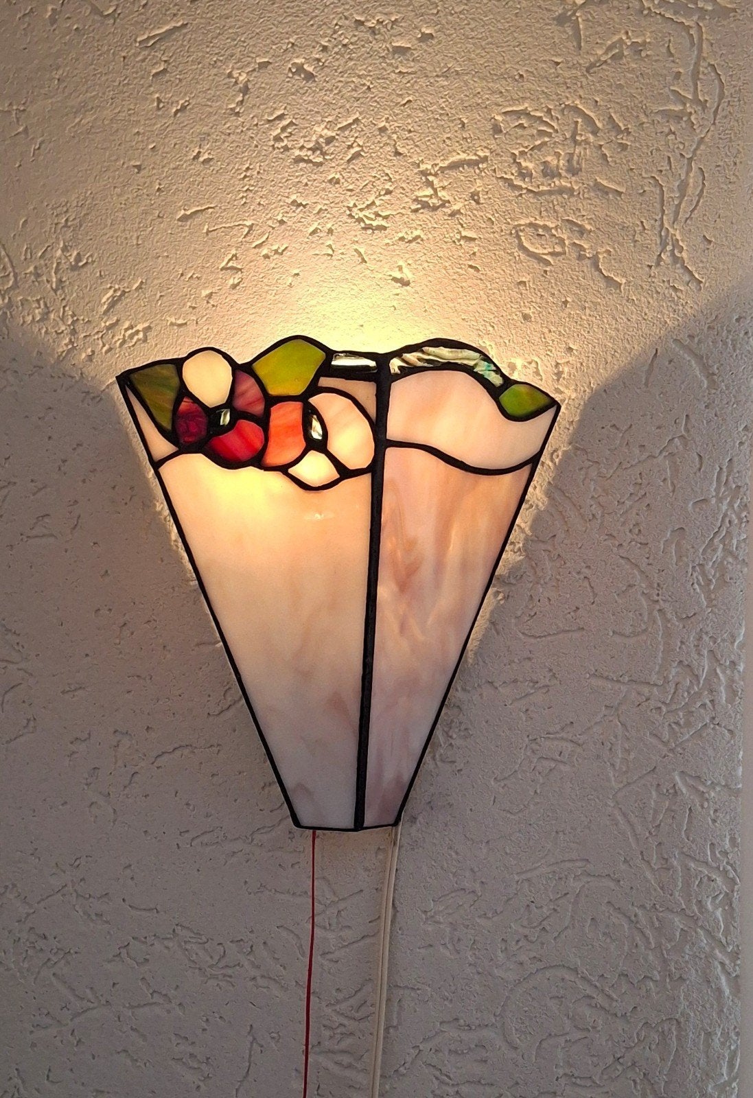 Tiffany wandlamp , Orchidee., Huis en Inrichting, Lampen | Wandlampen, Ophalen of Verzenden, Gebruikt, Glas