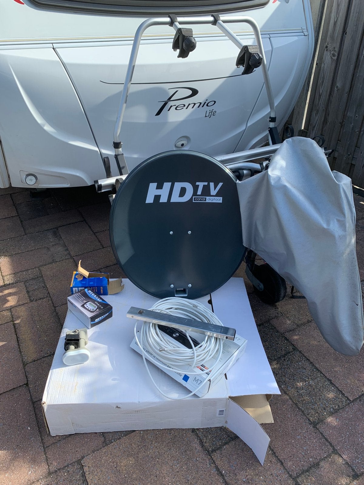 Schotelantenne voor oa de camping, Ophalen, Gebruikt