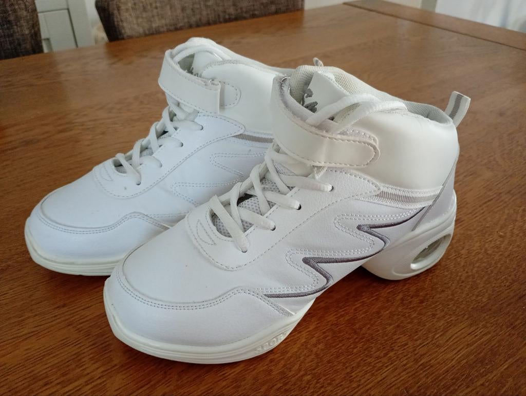 Dansschoenen maat 37 - Zo goed als nieuw, Ophalen of Verzenden, Zo goed als nieuw