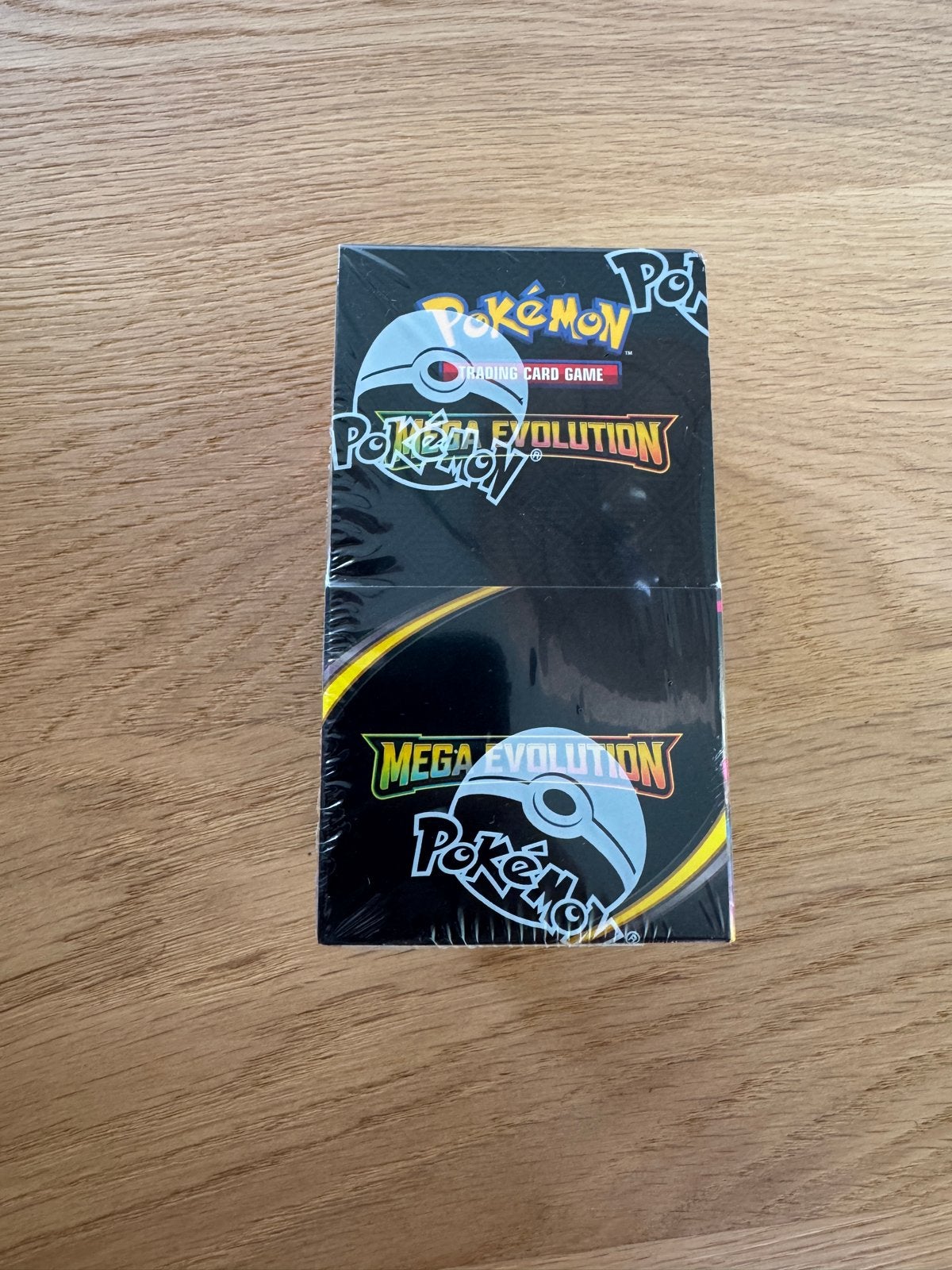 Mega Evolution Base Halve Booster Box sealed, Ophalen of Verzenden, Nieuw, Boosterbox