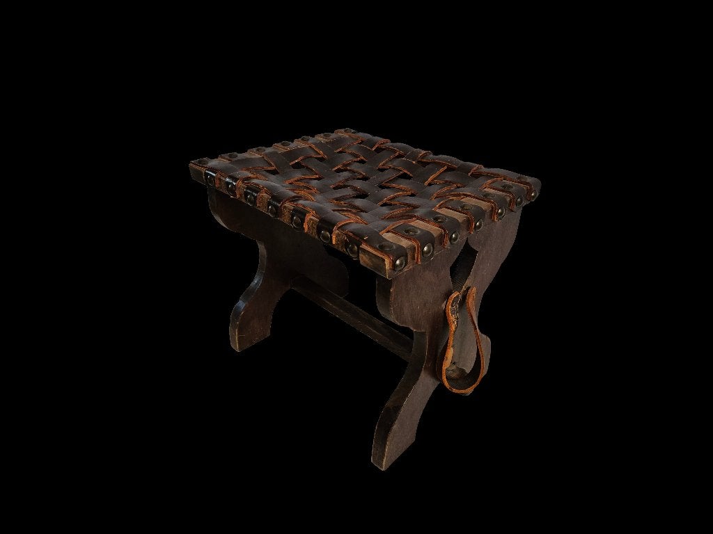 Fantastische vintage brutalist Spaans design stool kruk, Huis en Inrichting, Krukjes, Ophalen of Verzenden, Gebruikt, Hout
