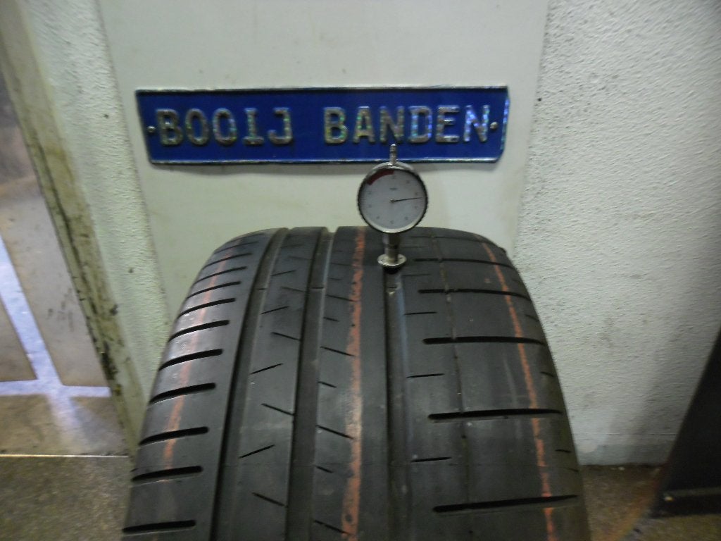 315 35 20 demobanden pirelli p zero corsa met 7,7 mm profiel, Auto-onderdelen, Banden en Velgen, Banden en Velgen, Ophalen of Verzenden