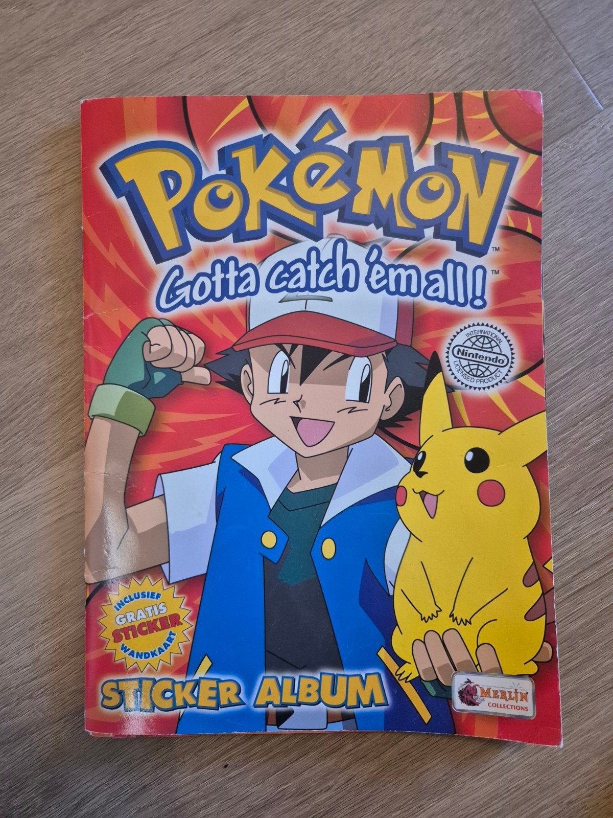 Pokémon Merlin Stickeralbum 1999 compleet met poster, Ophalen of Verzenden, Gebruikt, Boek of Catalogus