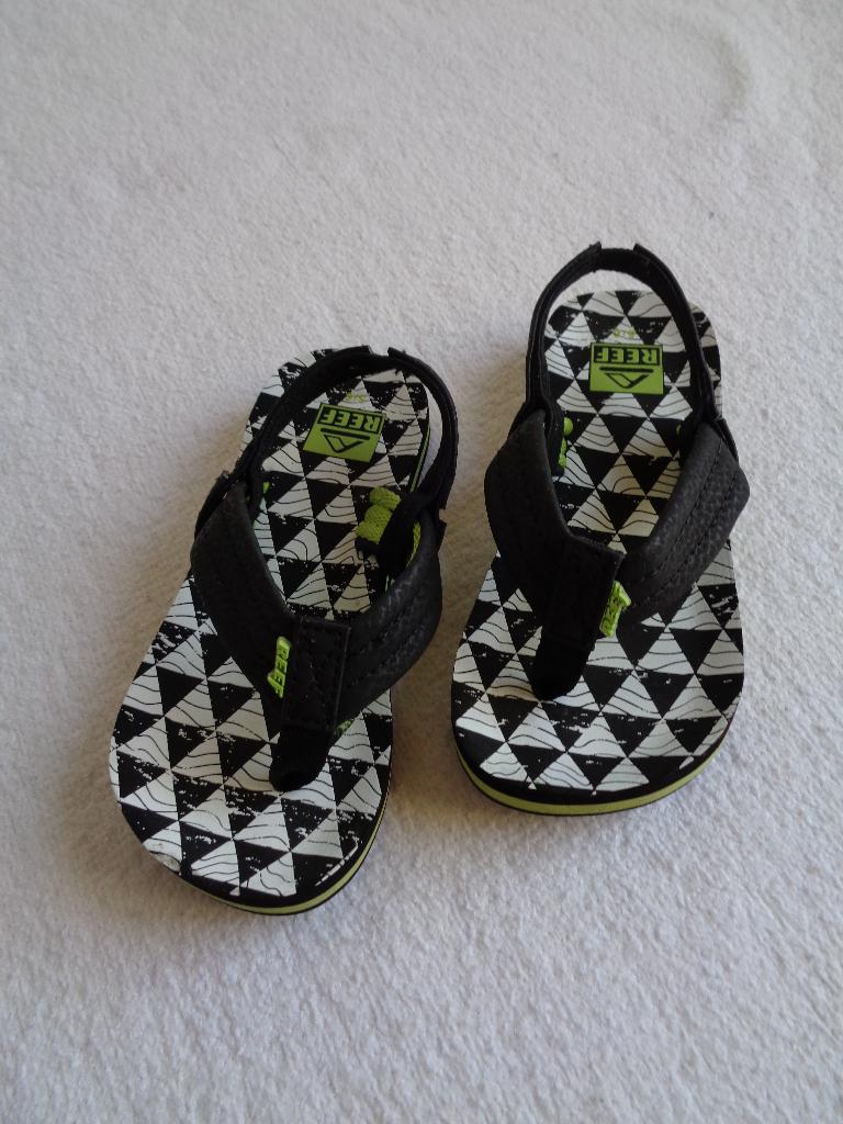 NIEUW  Reef teenslippers, Overige typen, Nieuw, Ophalen of Verzenden, Jongetje