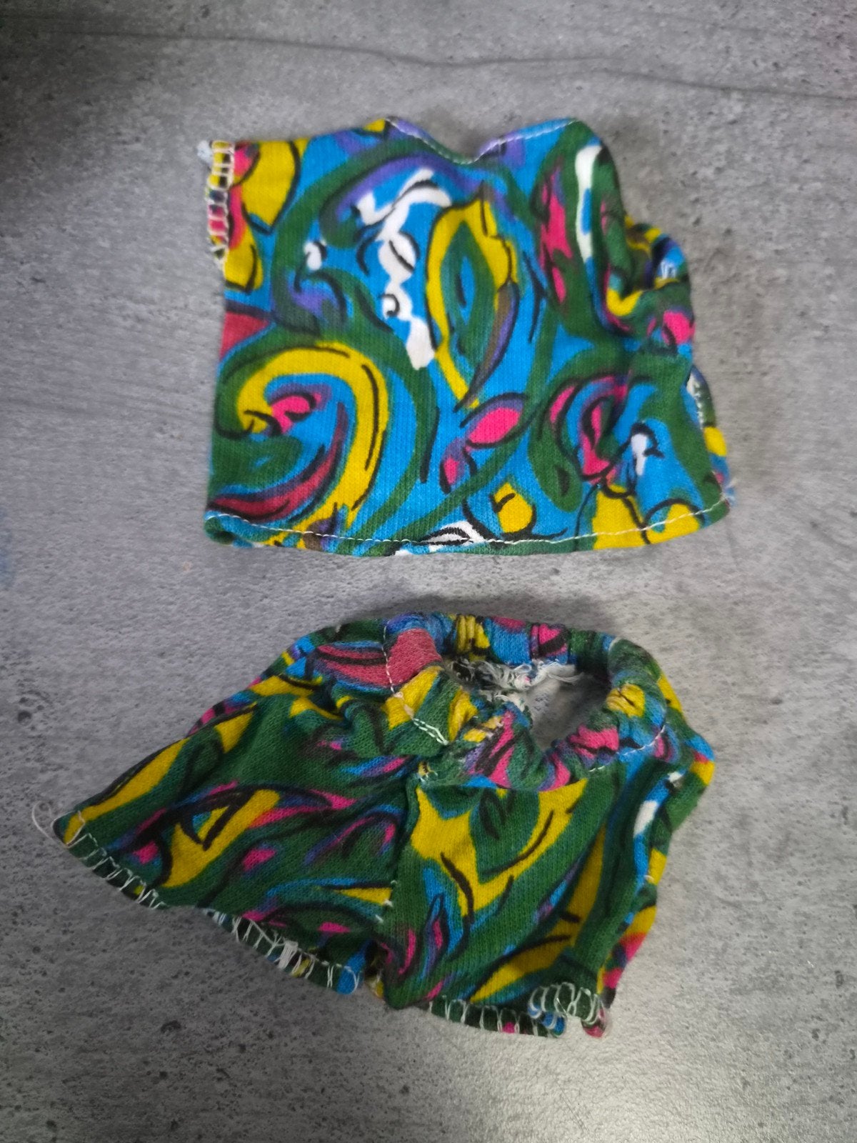 Vintage Barbie kleding set - topje en broekje, Ophalen of Verzenden, Gebruikt, Kleertjes