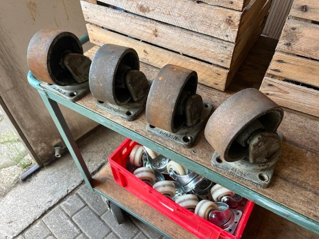 SKF zwenkwielen, circa 17cm hoog, 4 stuks, Ophalen, Gebruikt