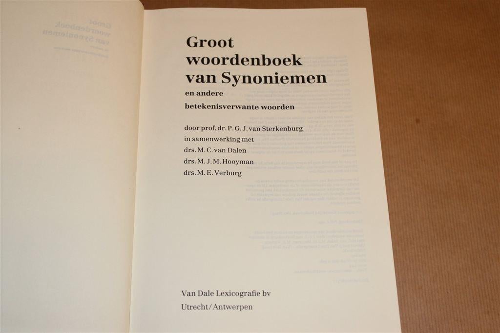 Van Dale Groot Synoniemen Woordenboek — Hét Standaardwerk, Boeken, Woordenboeken, Ophalen of Verzenden, Gelezen, Van Dale, Nederlands