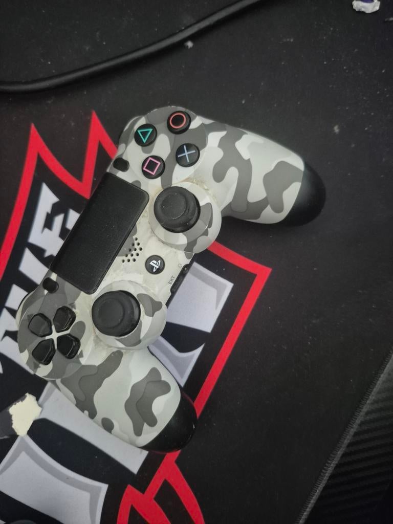 PS4 Controller Camouflage - R2 werkt niet optimaal, Gebruikt, Ophalen of Verzenden, Controller, PlayStation 4