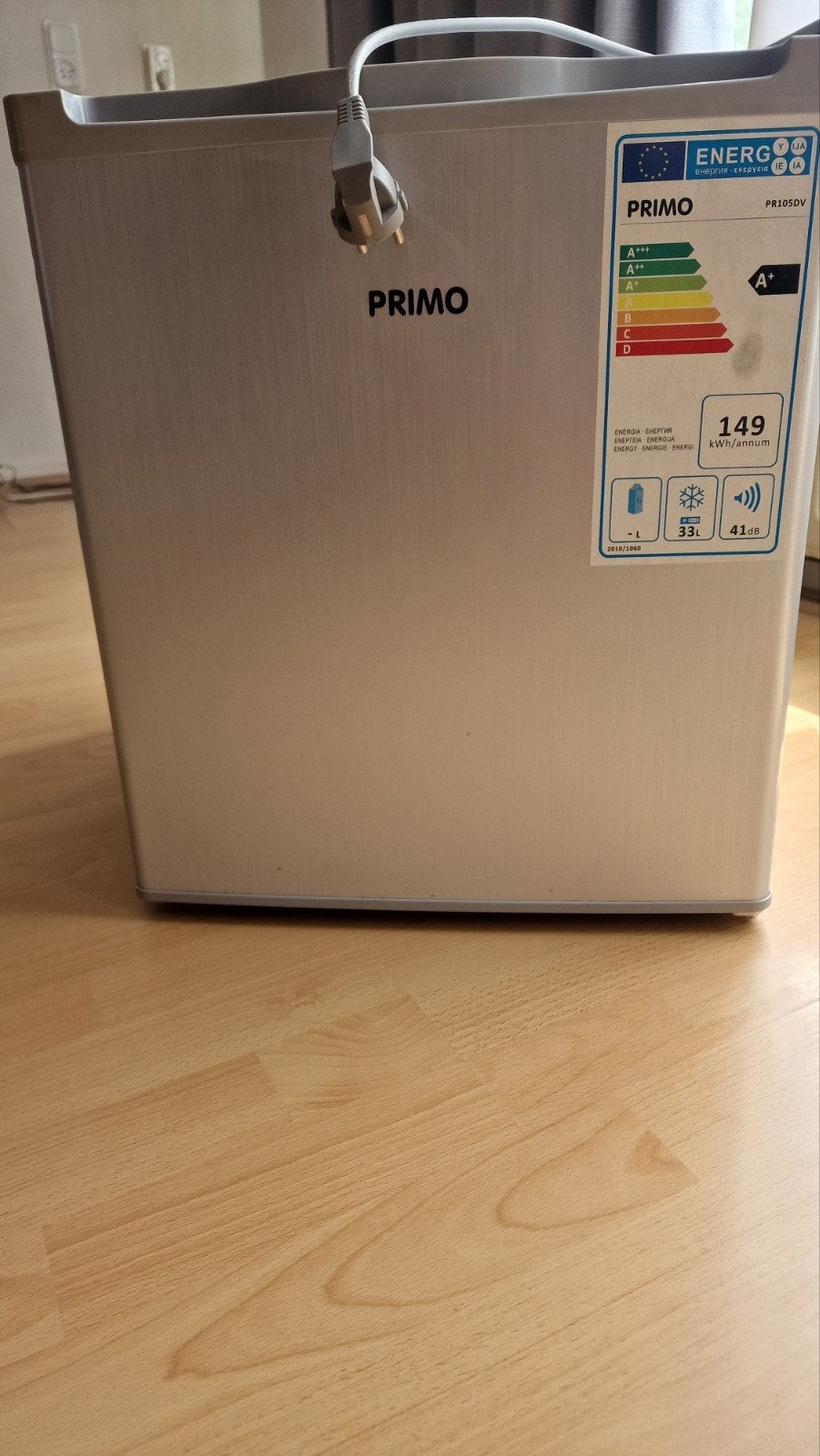 Grijze Primo vriezer - Zuinig en compact, Witgoed en Apparatuur, Ophalen, Gebruikt, Met aparte vriezer, Minder dan 75 liter