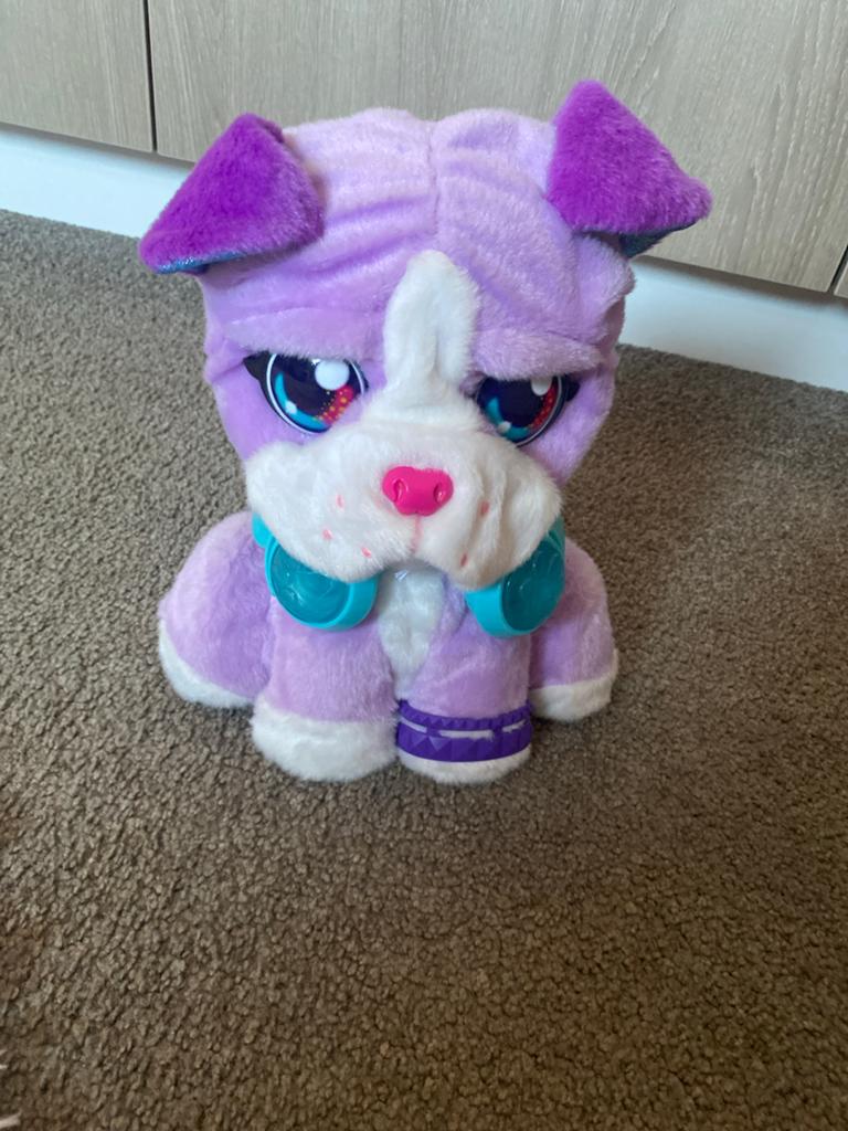 Interactieve paarse hond knuffel met geluid (disco hond), Hond, Zo goed als nieuw, Interactief, Ophalen