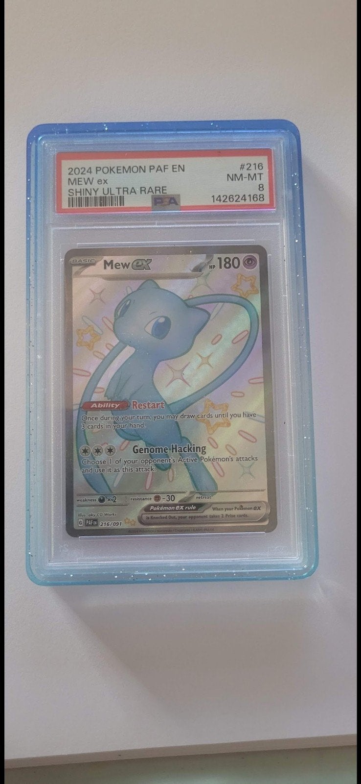 Shiny Mew EX PSA 8 - Pokémon Paldean Fates - In Guard, Ophalen of Verzenden, Zo goed als nieuw, Losse kaart, Foil