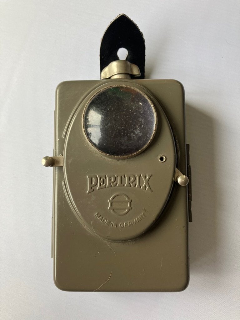 Pertrix zaklamp Nr. 667 (prijs incl. verzendkosten), Verzamelen, Ophalen of Verzenden, Landmacht, Nederland, Overige typen