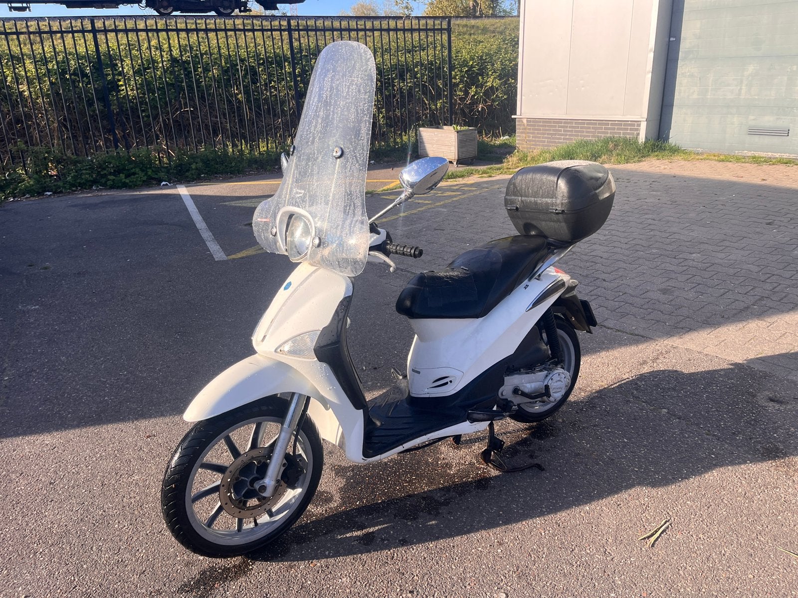Piaggio Liberty 50cc Scooter - Wit, Ophalen, Gebruikt, Overige modellen, Benzine