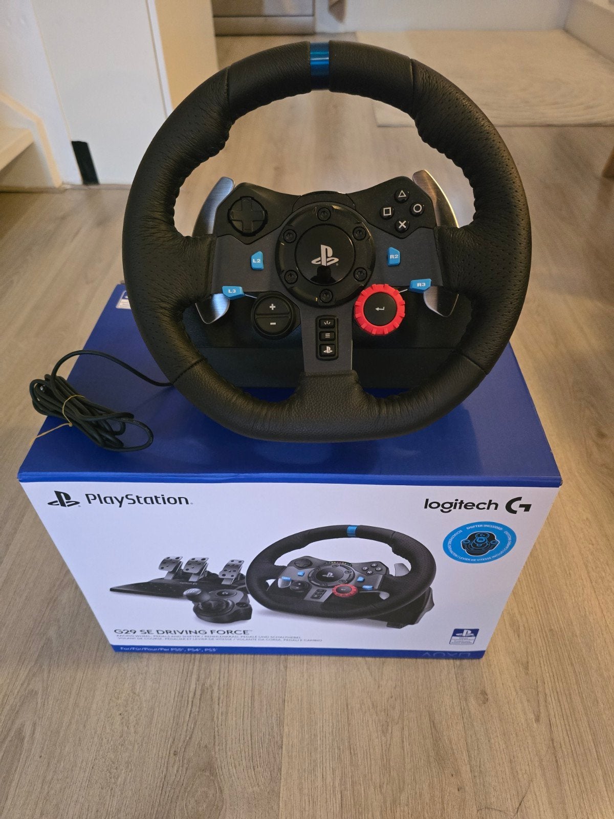 Logitech G29 SE Driving Force racestuur met pedalen en shif, Spelcomputers en Games, Spelcomputers | Sony PlayStation Consoles | Accessoires