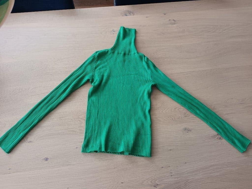 Top dunne trui truitje coltrui col Bershka maat S groen, Kleding | Dames, Truien en Vesten, Maat 36 (S), Gedragen, Groen, Bershka