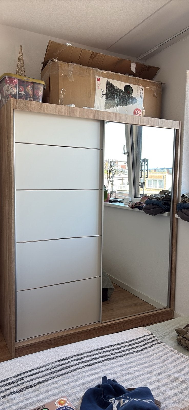 Closer with mirror, Ophalen, 50 tot 100 cm, Zo goed als nieuw, 150 tot 200 cm