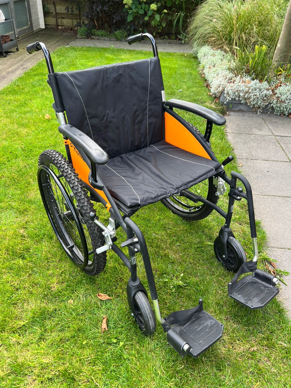 Mooie duwrolstoel opvouwbare rolstoel excel g- explorer, Diversen, Rolstoelen, Ophalen of Verzenden, Inklapbaar, Zo goed als nieuw