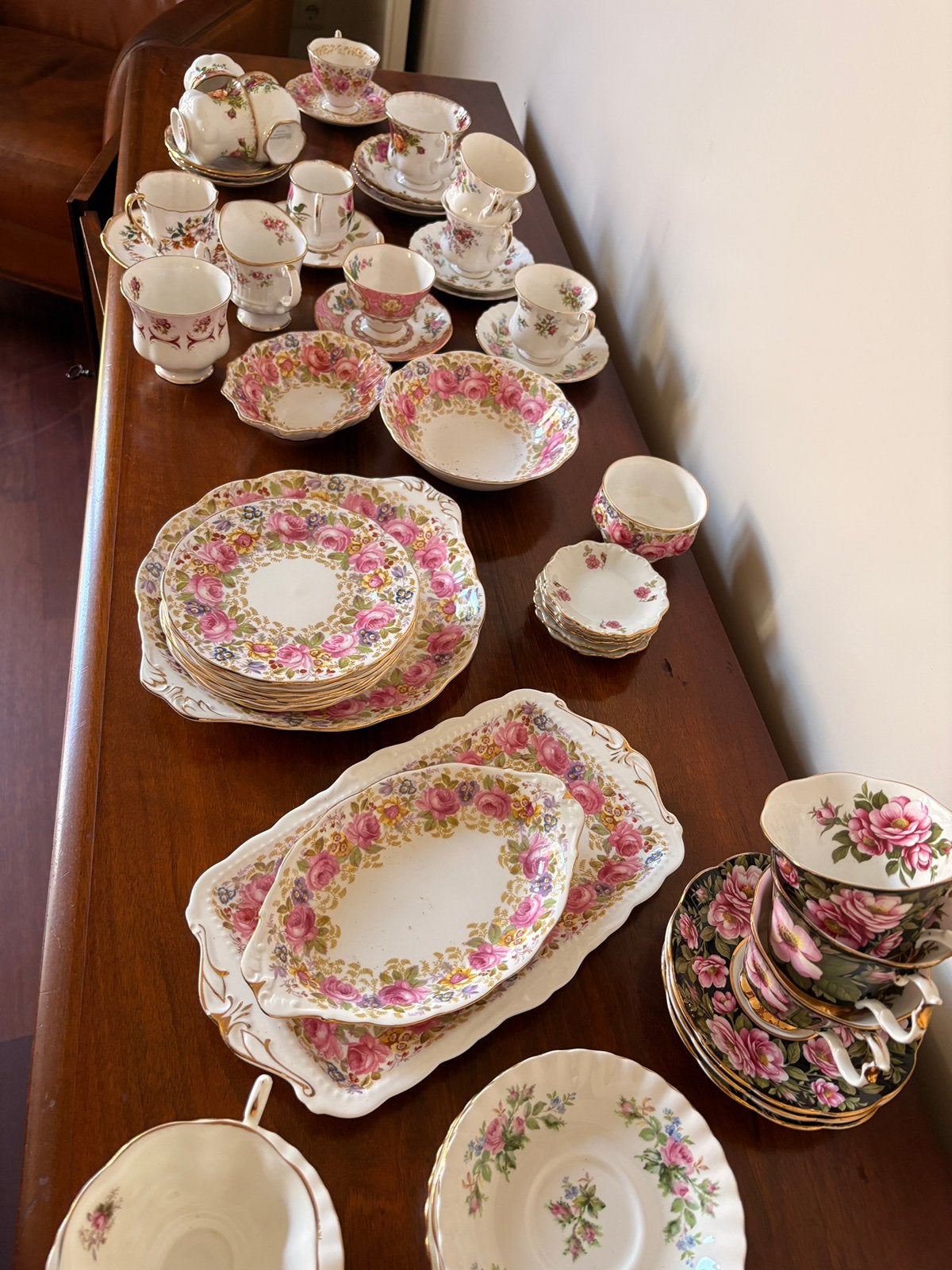 Divers Royal albert servies., Antiek en Kunst, Antiek | Servies compleet, Ophalen