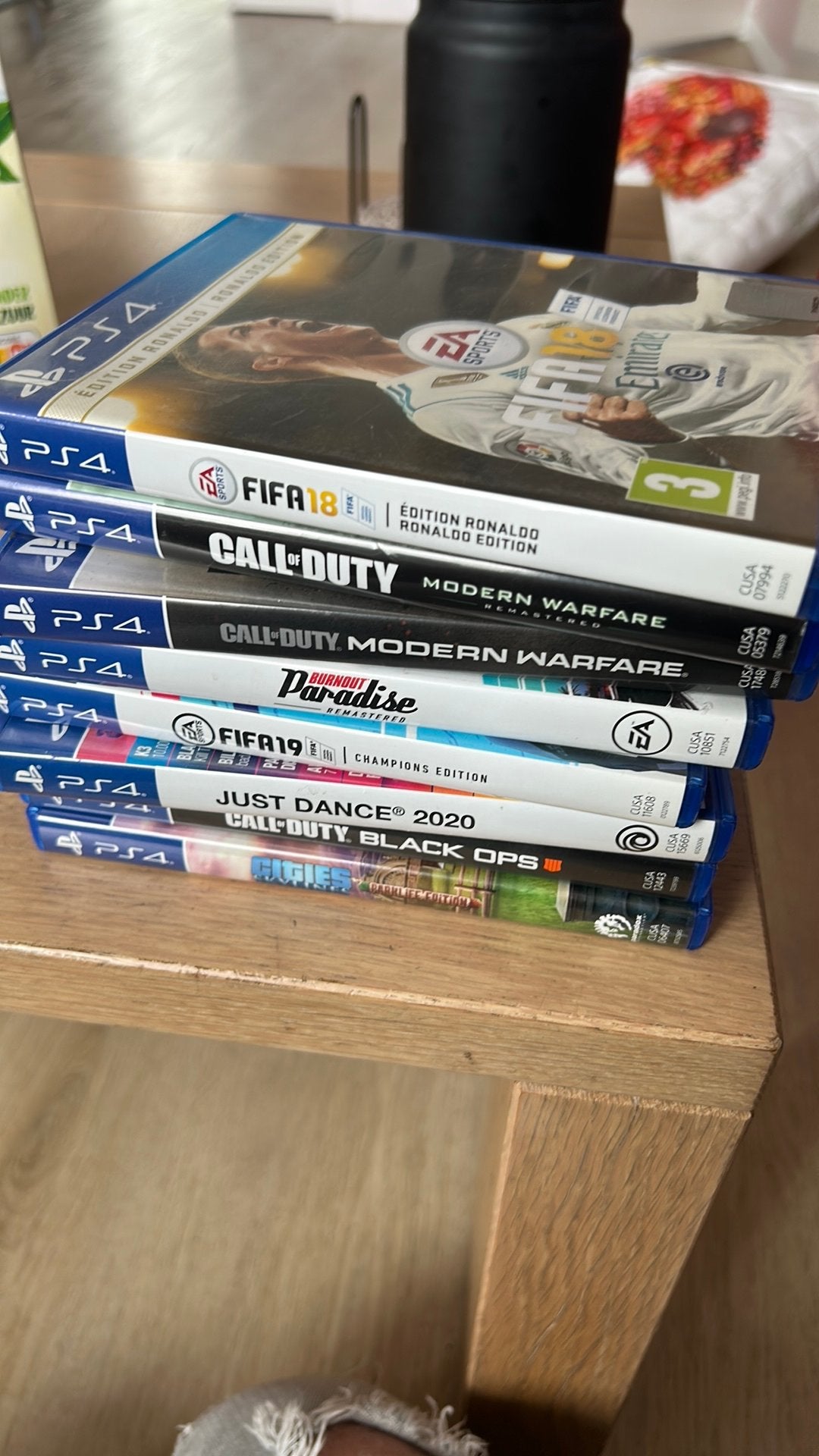 8 ps4 spellen + camara ps4, Ophalen, Zo goed als nieuw, Met 1 controller, Original