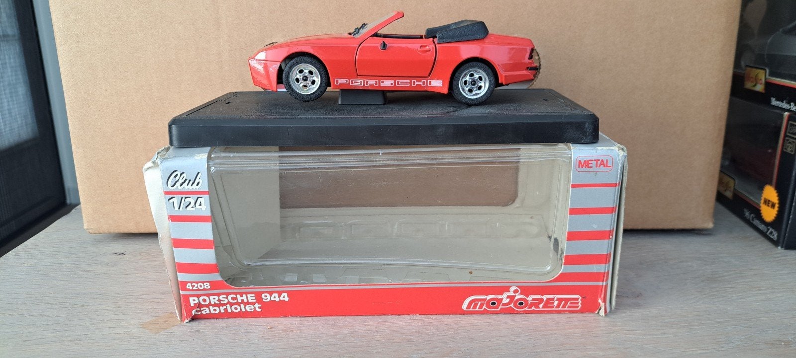 Majorette Porsche 944 Cabriolet 1/50 - Rood, Ophalen of Verzenden
