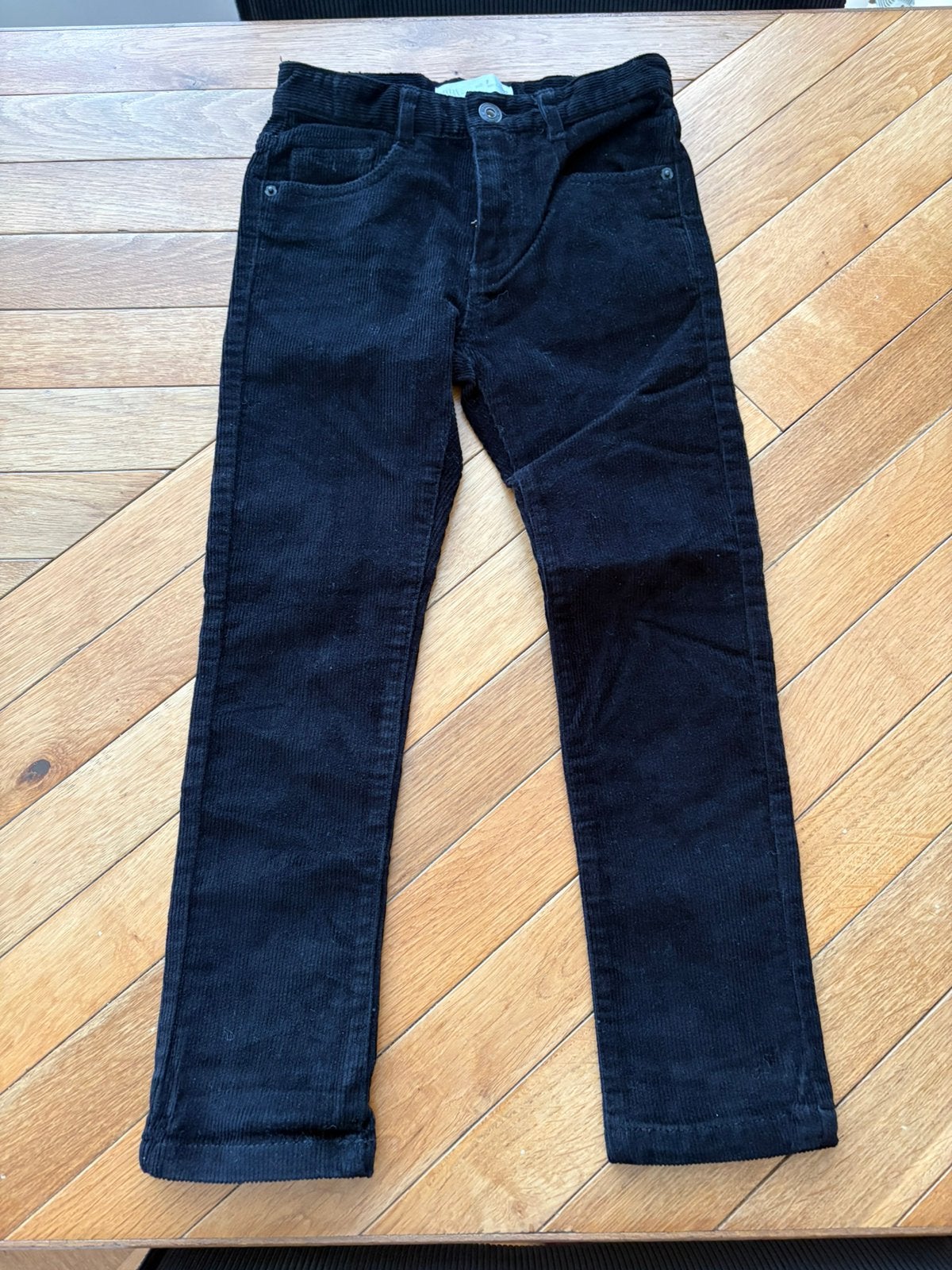 Zwarte corduroy broek van Zara Kids, maat 122, Ophalen of Verzenden, Zo goed als nieuw, Jongen of Meisje, Broek