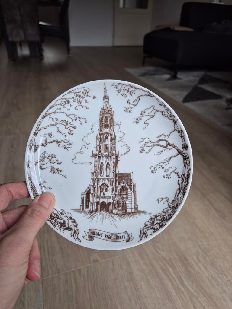 Hutschenreuther Wandbord "Nieuwe Kerk Delft", Antiek en Kunst, Antiek | Wandborden en Tegels, Ophalen of Verzenden