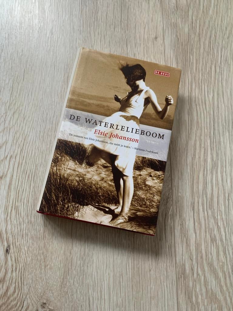 De Waterlelieboom - Elsie Johansson (Boek), Ophalen of Verzenden, Gelezen, Nederland