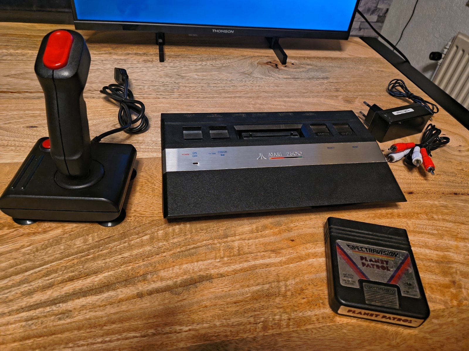 Atari 2600 met AVmod en Planet Patrol, Met games, Refurbished, Ophalen of Verzenden, Met 1 controller