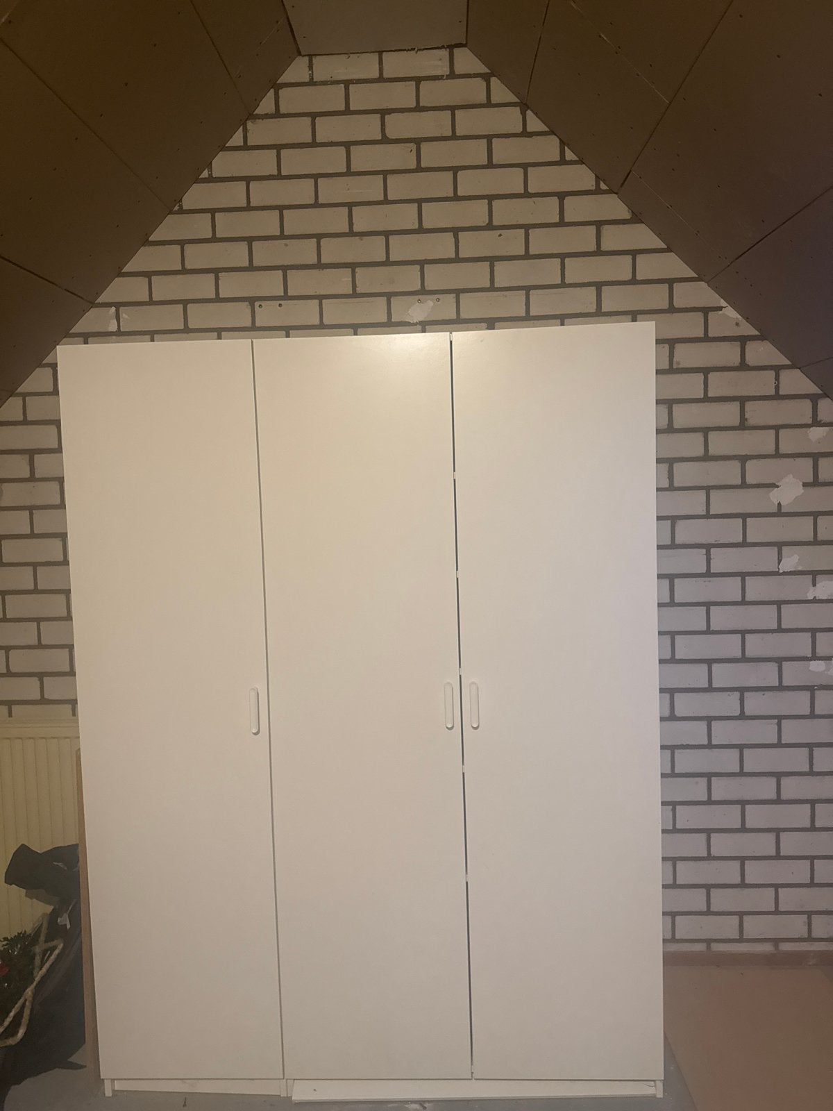 Witte kledingkast/opbergkast met planken, Ophalen, Overige materialen, Gebruikt, 100 tot 150 cm